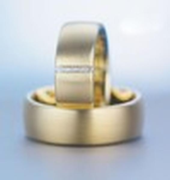 EURO COMFORT SHAPE WITH DIAMOND STRIP - 75MM RING ON TOP